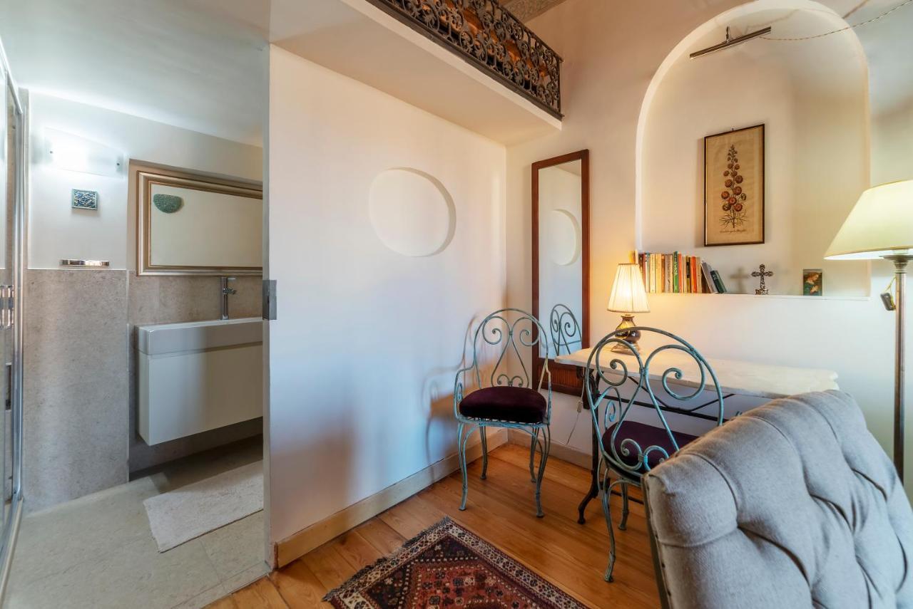 Trastevere Elegant Apartment Рим Екстериор снимка